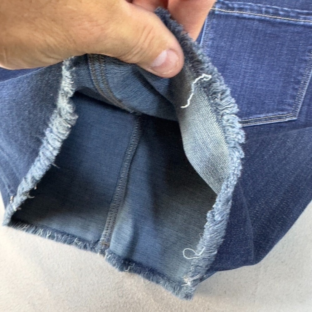 Liverpool Jeans Skirt 6 , 28 Cat Eye Pull On Dark Wash Denim raw hem NEW - Picture 15 of 16